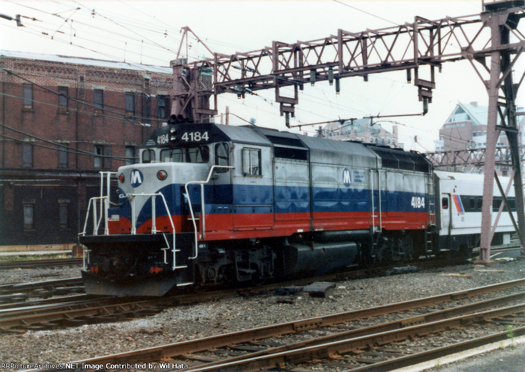 Metro-North GP40FH-2 4184